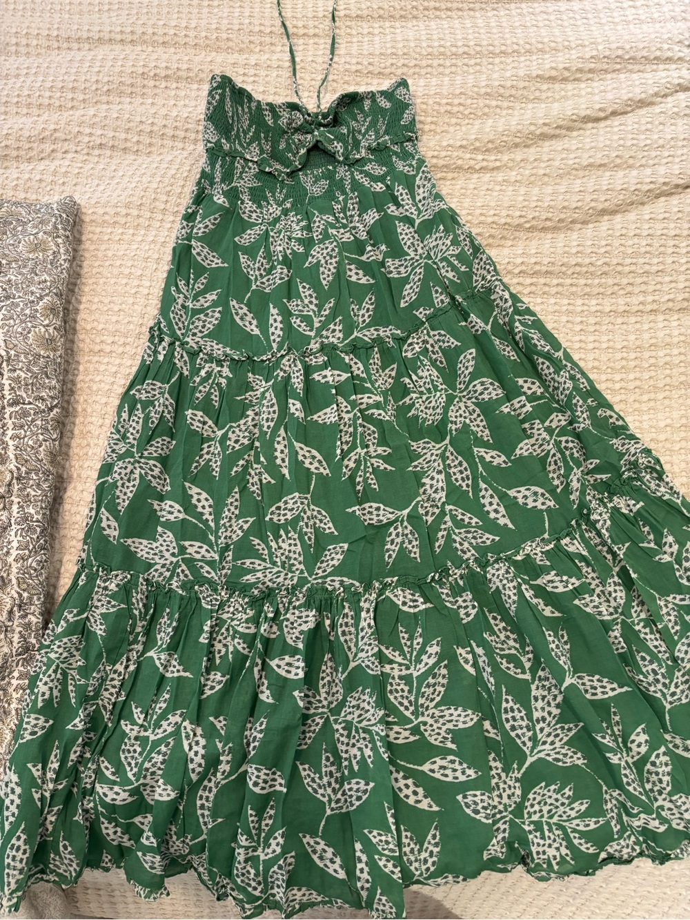 American Eagle Outfitters Green and White Leaf Print Tiered Midi Dress